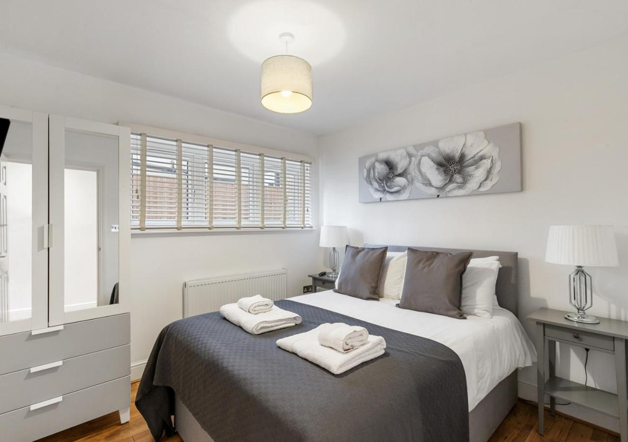 דירות אנפילד Two Bed Flat In Bush Hill Park מראה חיצוני תמונה